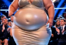 A Woman’s Miraculous Transformation in Front of the Mirror Reveals the True Meaning of Beauty